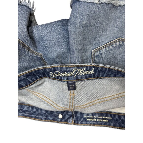 Universal Thread High Rise Shortie Women's 16/33 R Blue Denim Frayed Hem - Picture 4 of 8